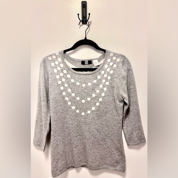 SAKS FIFTH AVENUE Cashmere Sweater w/ Feminine Designs (Medium) **BRAND NEW!🎁** - Picture 1 of 7